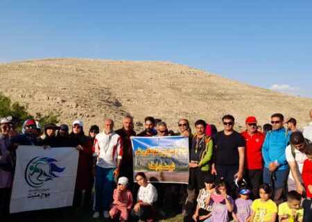 گزارش تصویری از همایش کوه پیمایی در کوه الهک شهرستان ایذه