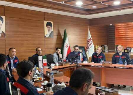 برگزاری نشست شورای راهبردی فولاد اکسین با محوریت عبور هوشمندانه از ناترازی انرژی، تحلیل عملکرد مالی و راهبردهای تأمین مواد اولیه