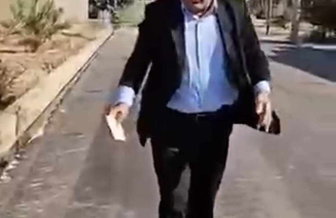 روایتی از دلسوزی و حساسیت نماینده شادگان در دفاع از بیتالمال/ درسی که خنفری پورجعفری به دیگر نمایندگان داد