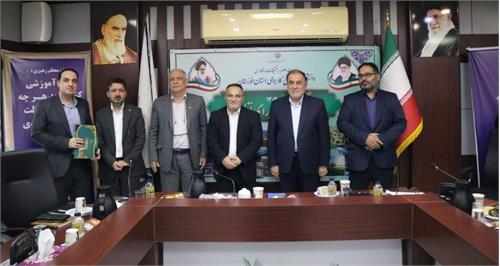 دانشگاه علمی کاربردی شرکت فولاد خوزستان حائز رتبه برتر در بین دانشگاه های علمی کاربردی استان خوزستان شد.