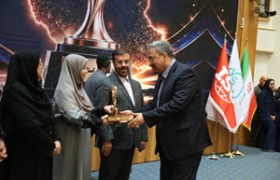 «آبان‌بسپار توسعه» واحد نمونه استاندارد کشور شد/تقدیر از مدیرعامل نیشکر در همایش روز جهانی استاندارد